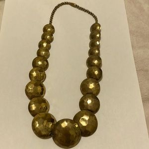 Beautiful gold necklace!